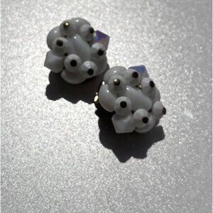 Vintage White Iridescent Cluster Beaded White Clip On Earrings Pieces 70s/80s